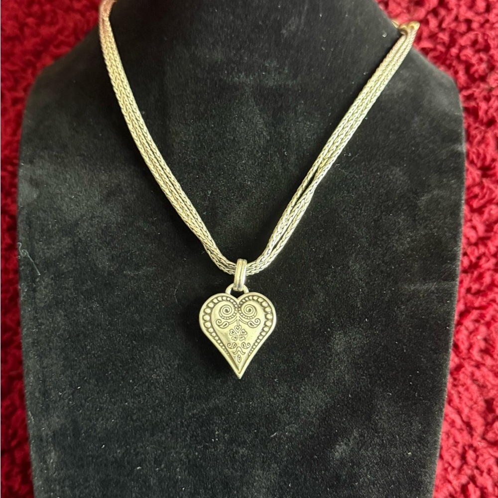 Elegant Silver Heart Pendant Necklace